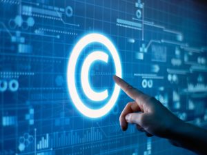 Protección de la Propiedad Intelectual en la Era Digital: Estrategias para Empresarios y Creativos